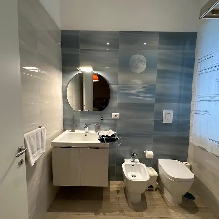 Bed & Breakfast Domus Luca - In The Heart Of