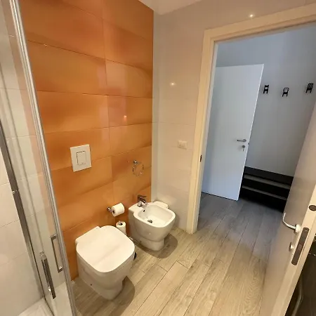 Domus Luca - In The Heart Of Bed & Breakfast Naples