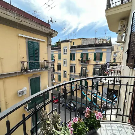 Bed & Breakfast Domus Luca - In The Heart Of Naples