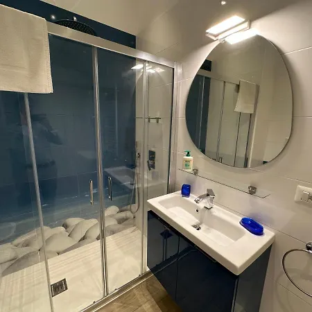 Bed & Breakfast Domus Luca - In The Heart Of